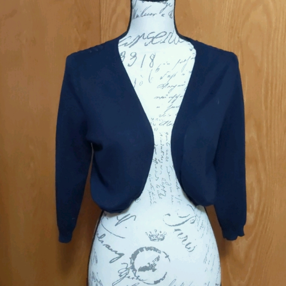 Maurices size M navy short Cardigan